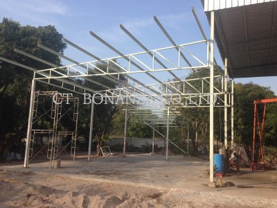 สร้างโกดังสินค้า